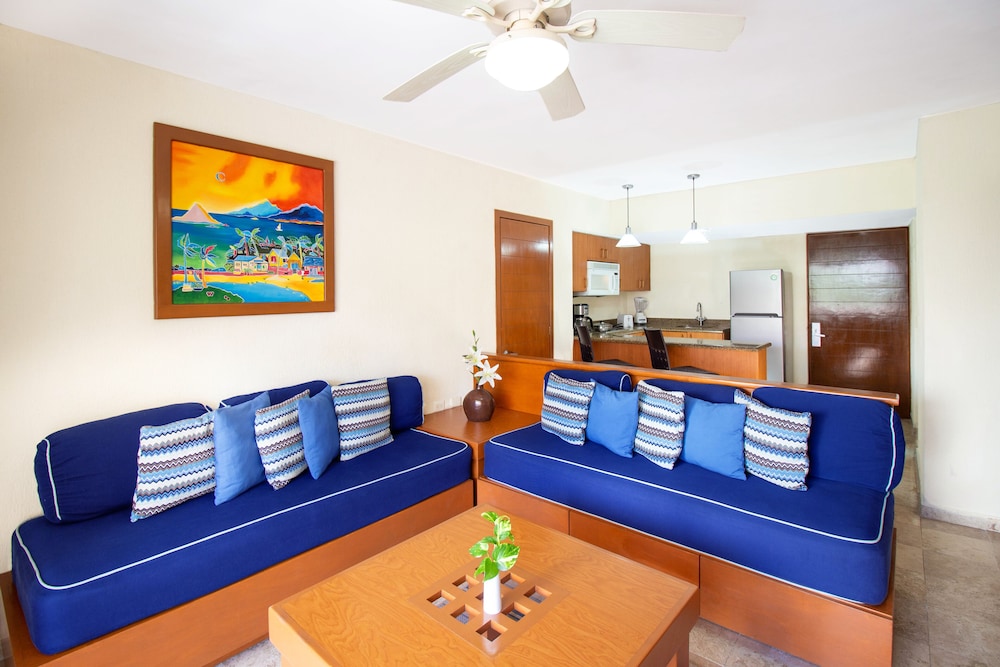 Plaza Pelicanos Grand Beach Resorts 45/65