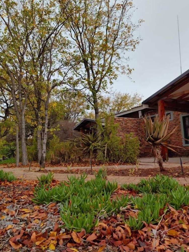 Munati Lodge 14/24