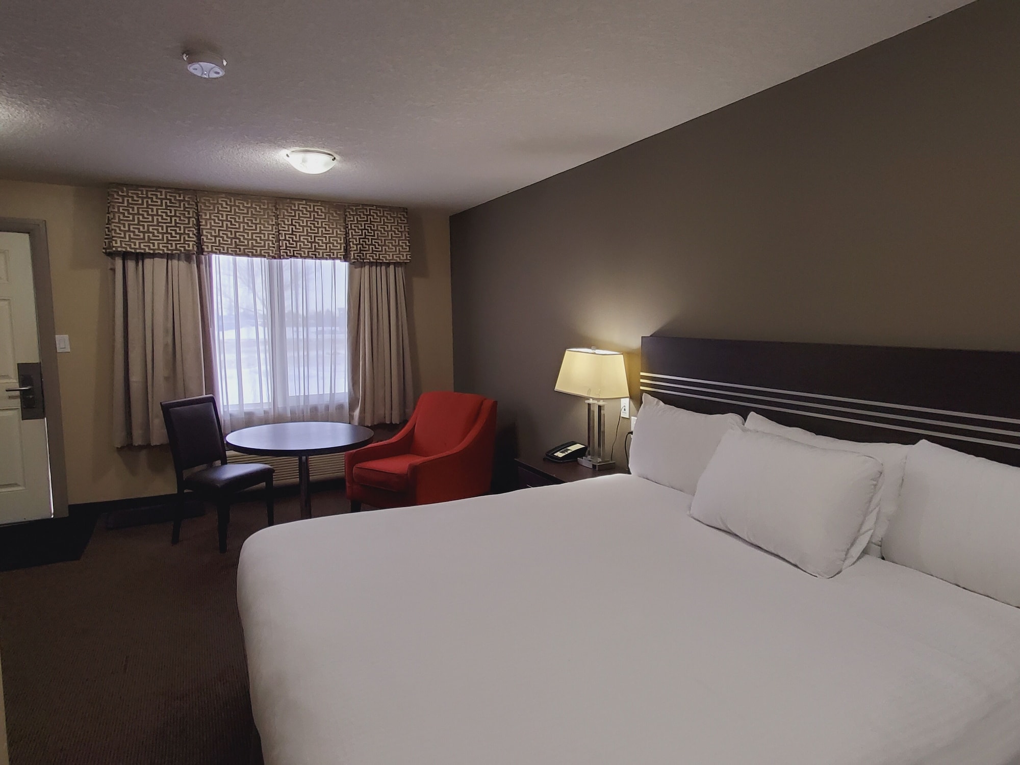 STANDARD, SINGLE, QUEEN BED