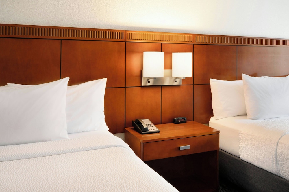 Courtyard by Marriott Atlanta Duluth/Gwinnett Place 18/52
