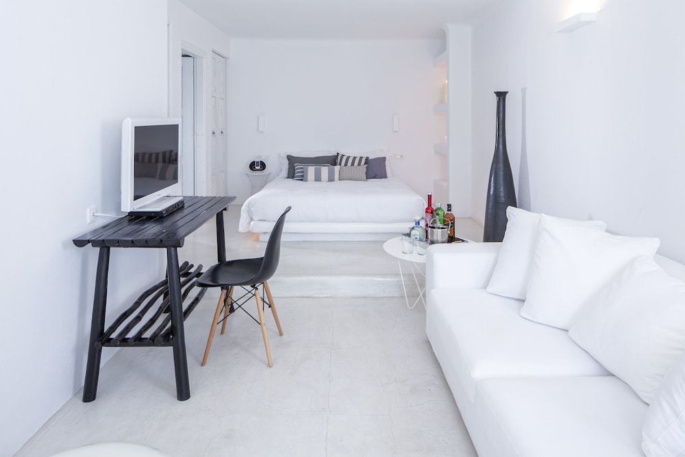Ostraco Suites 27/75