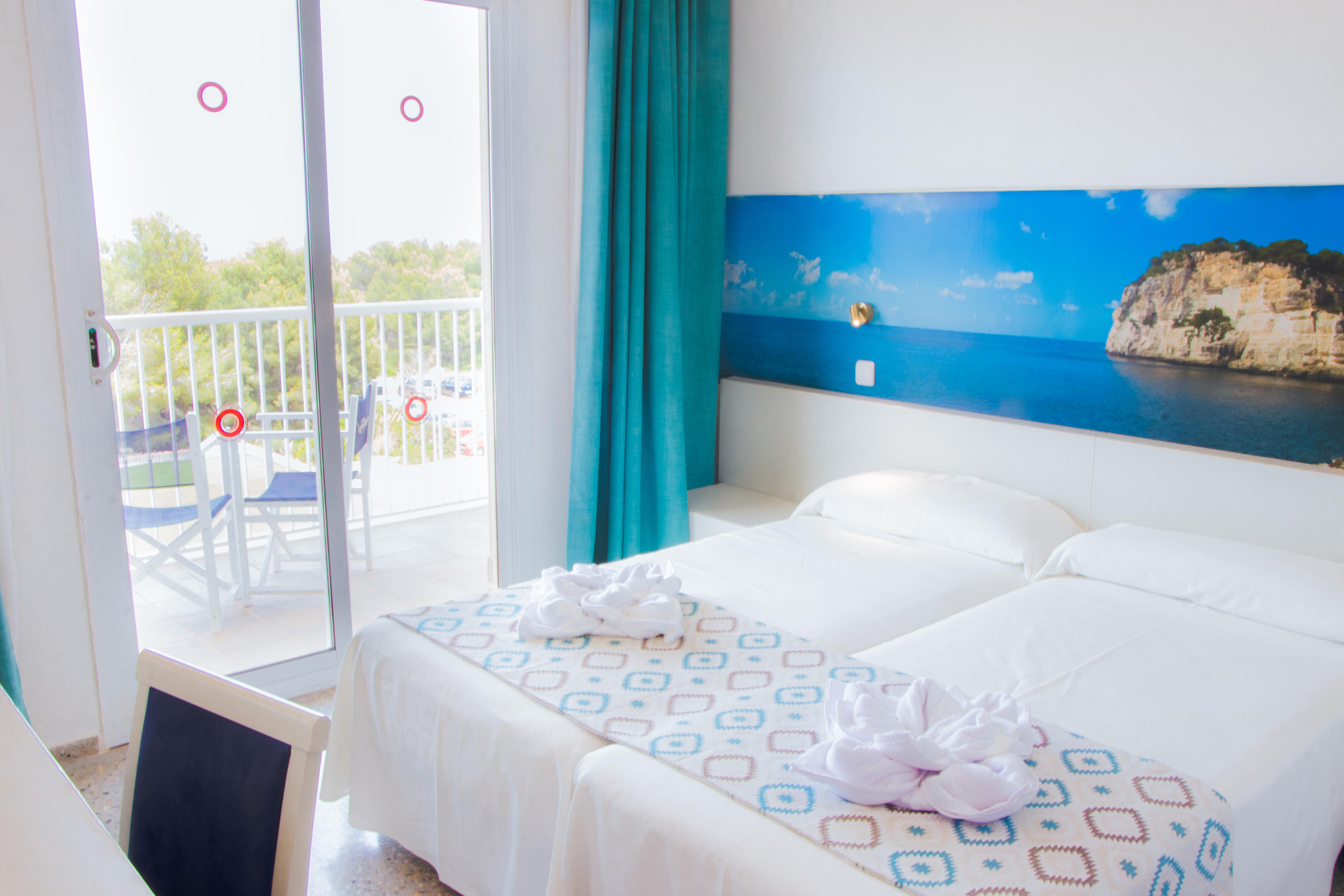 Standard, Double Bed, Balcony or Terrace 1/2