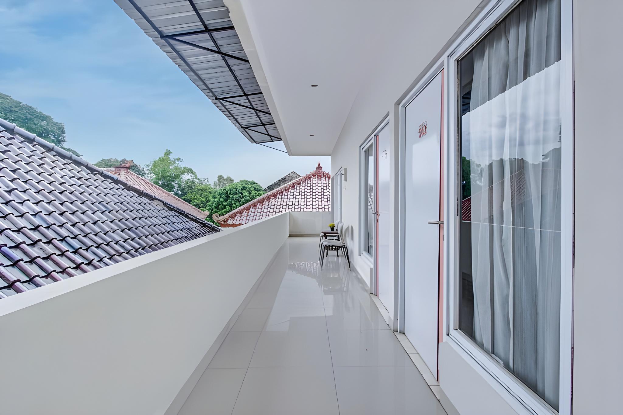 Hotel O Banguntapan Near Galaxy Waterpark Formerly Hotel Desa Puri in Baturetno
