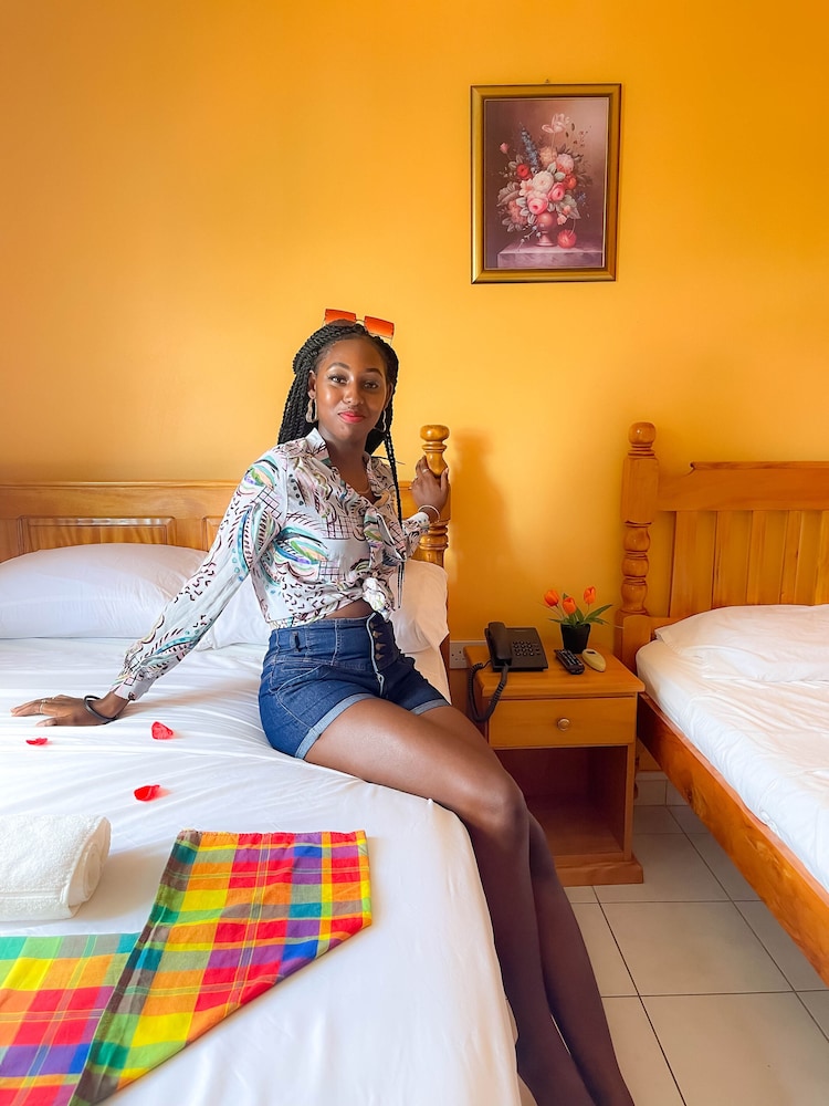 La Flamboyant Hotel 15/50
