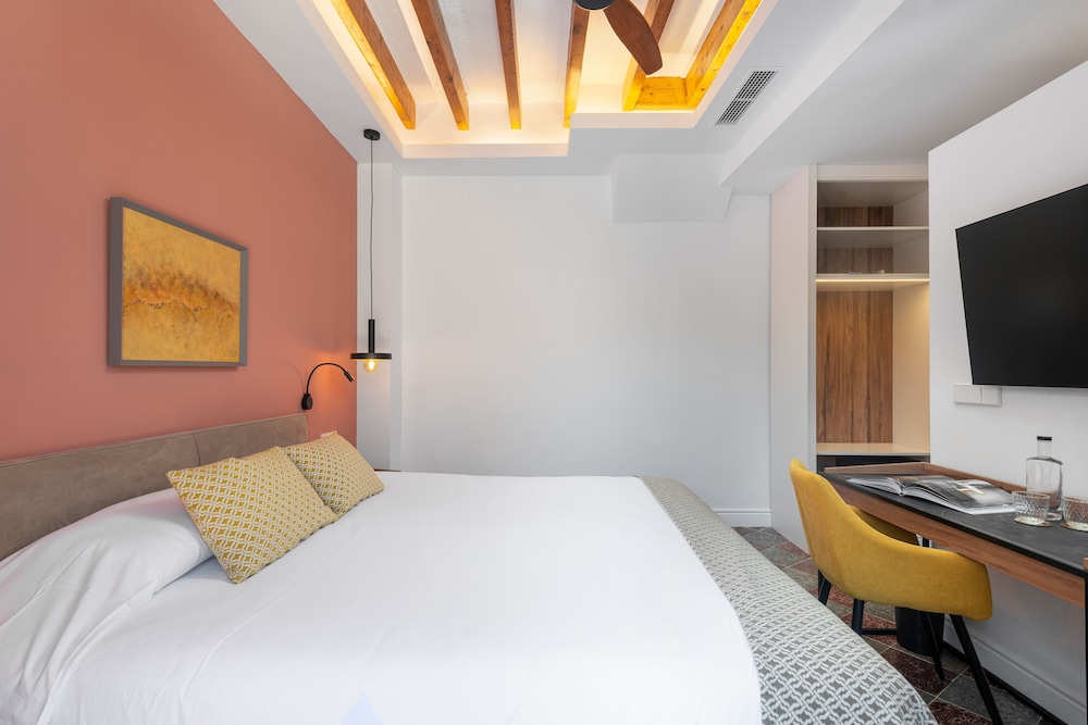غرفة حصرية بسريرين منفصلين بشرفة، Hotel Can Quetglas 3/10