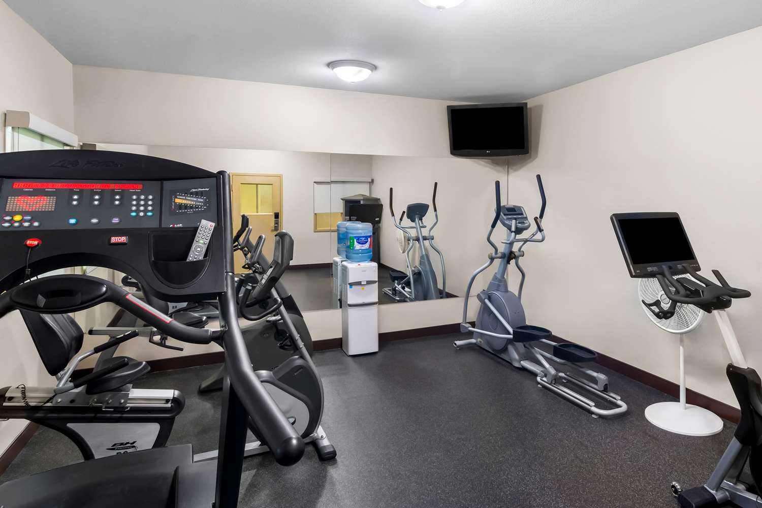 Best Western Plus Osoyoos Hotel And Suites 23/50