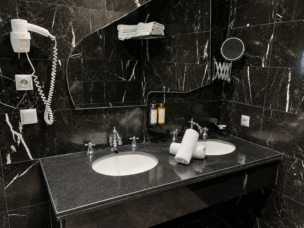 One Hotel Casablanca 48/50