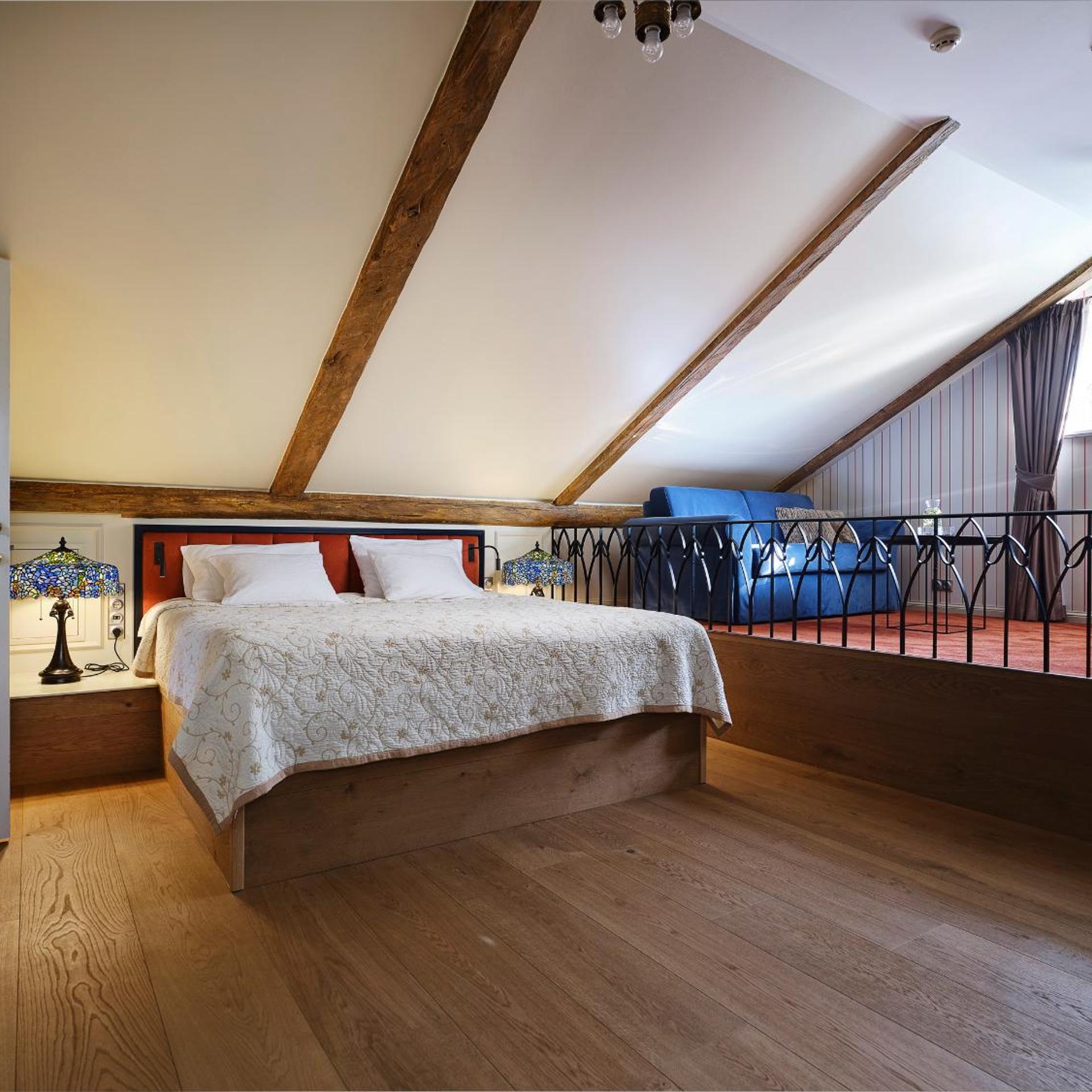 Sky, Junior Suite, Parlor, Sauna