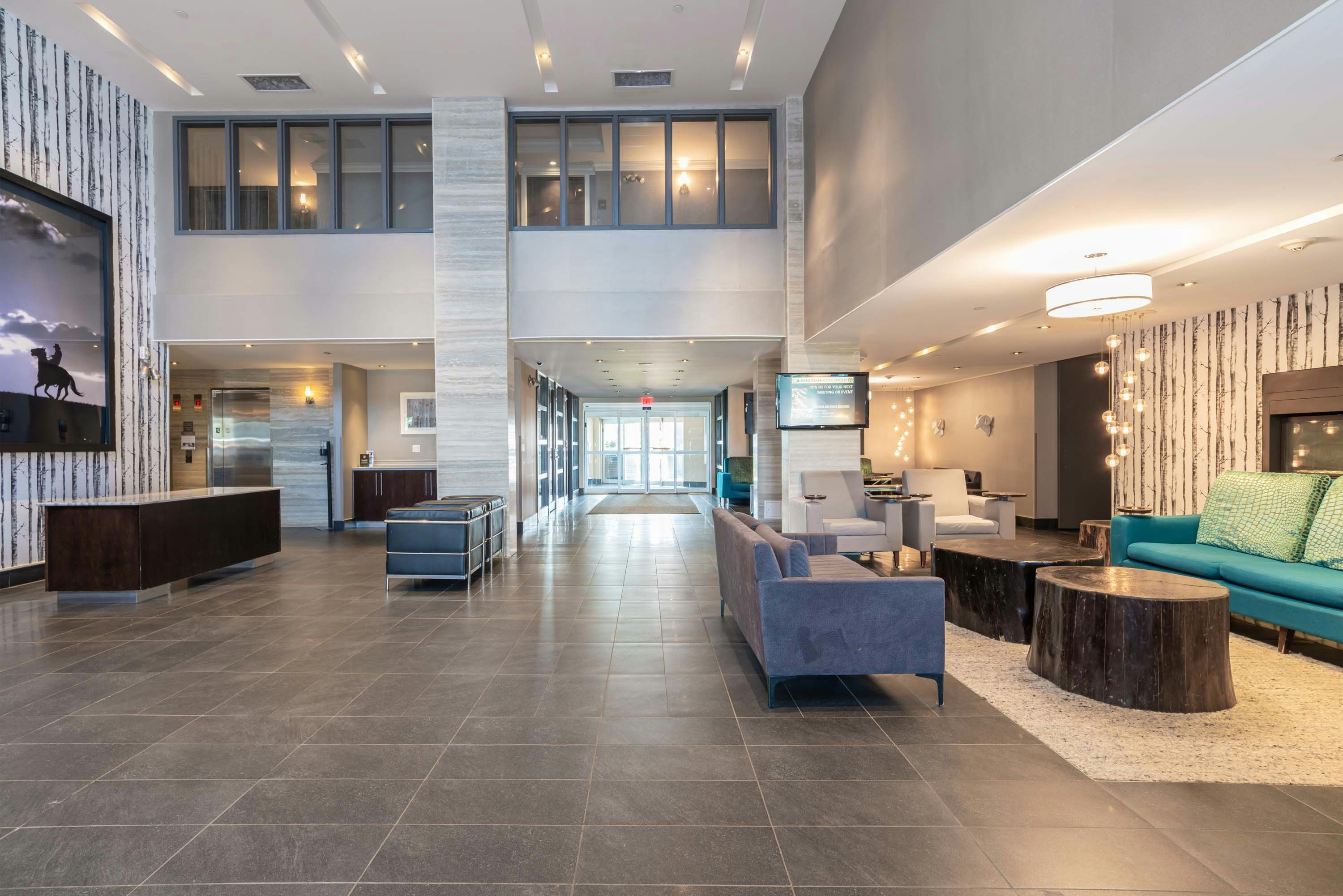 Sandman Signature Edmonton South 29/48