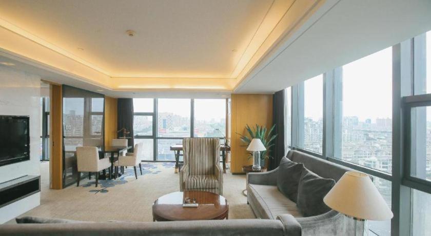 Zhong Lian (GDH) International Hotel 26/48