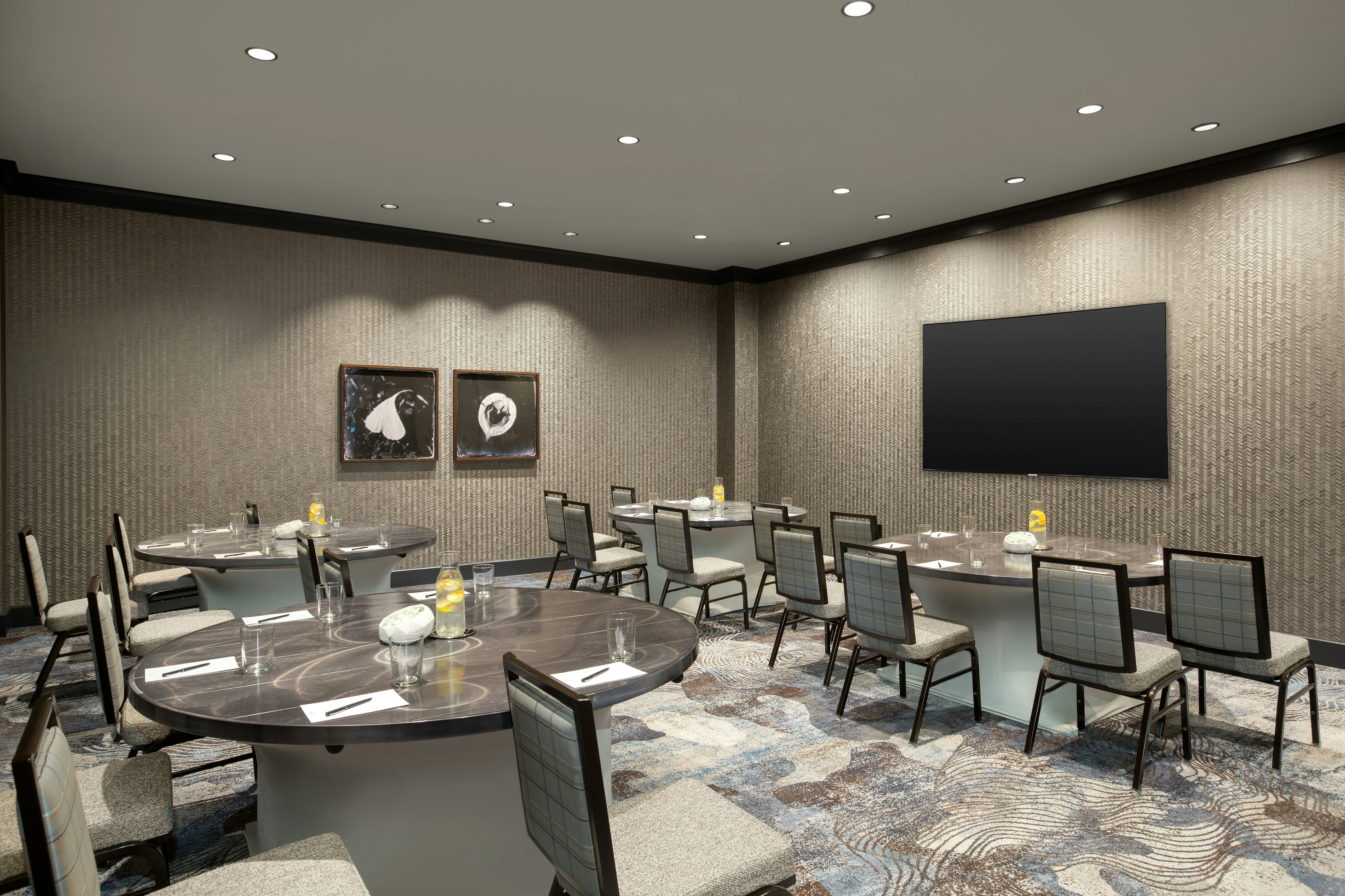 Cloudland at McLemore Resort Lookout Mountain, Curio Hilton 44/58