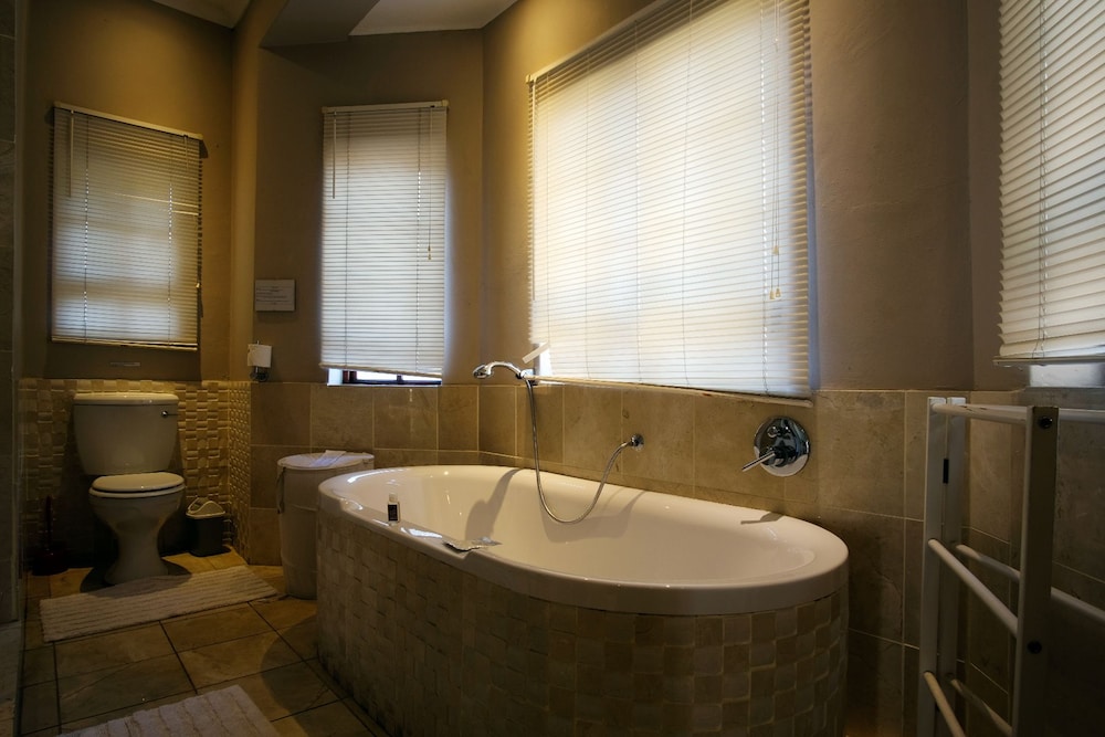 Cu Boutique Guest House 47/50
