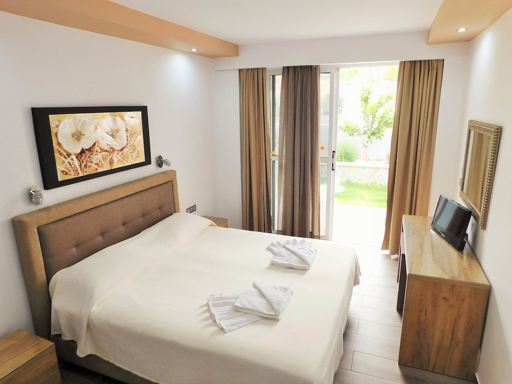 Sunshine Hotel Lardos 23/86