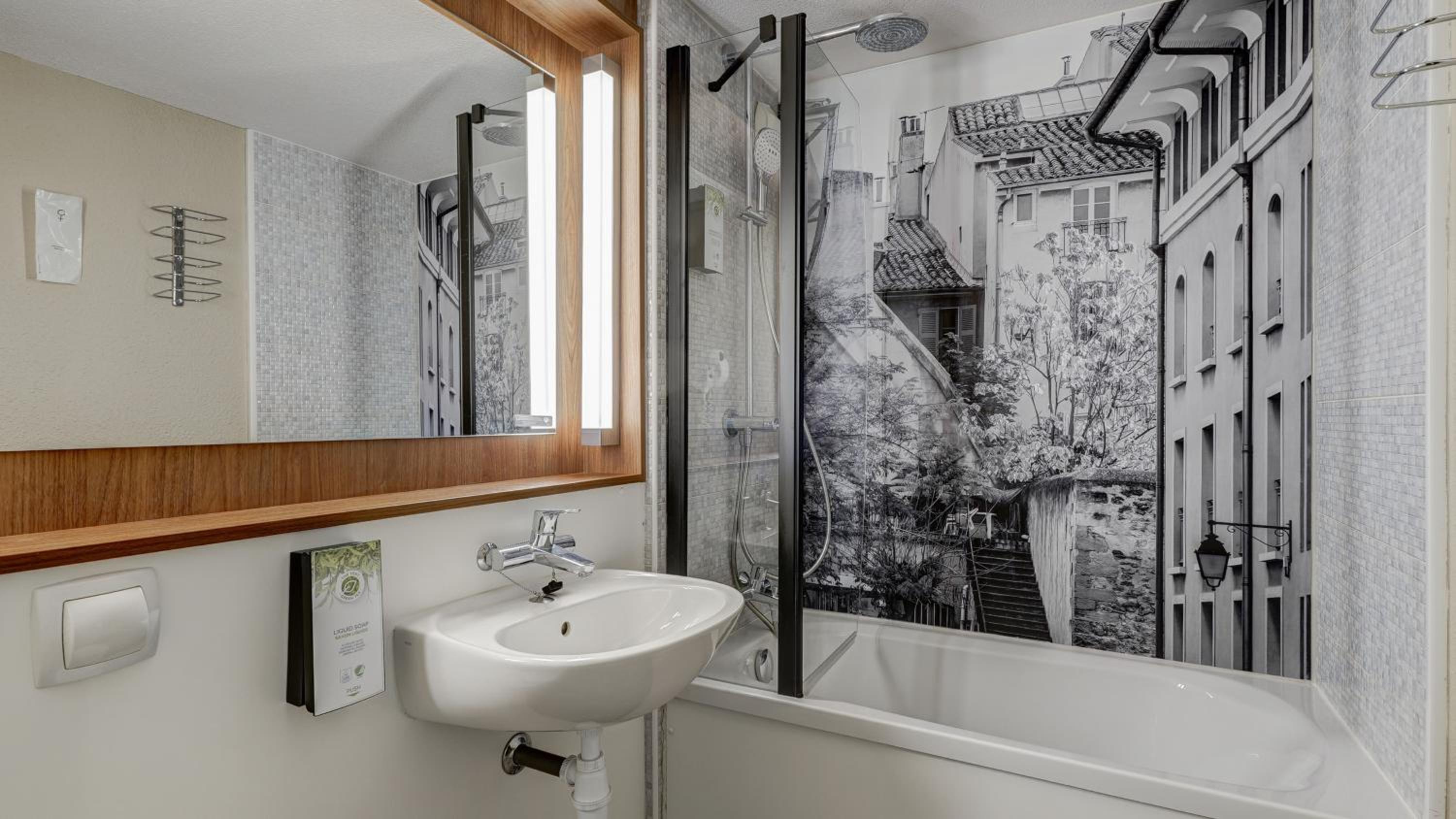 غرفة قياسية بسرير بطابقين وسرير كوين، Campanile NATURE - Bordeaux Lac 9/20