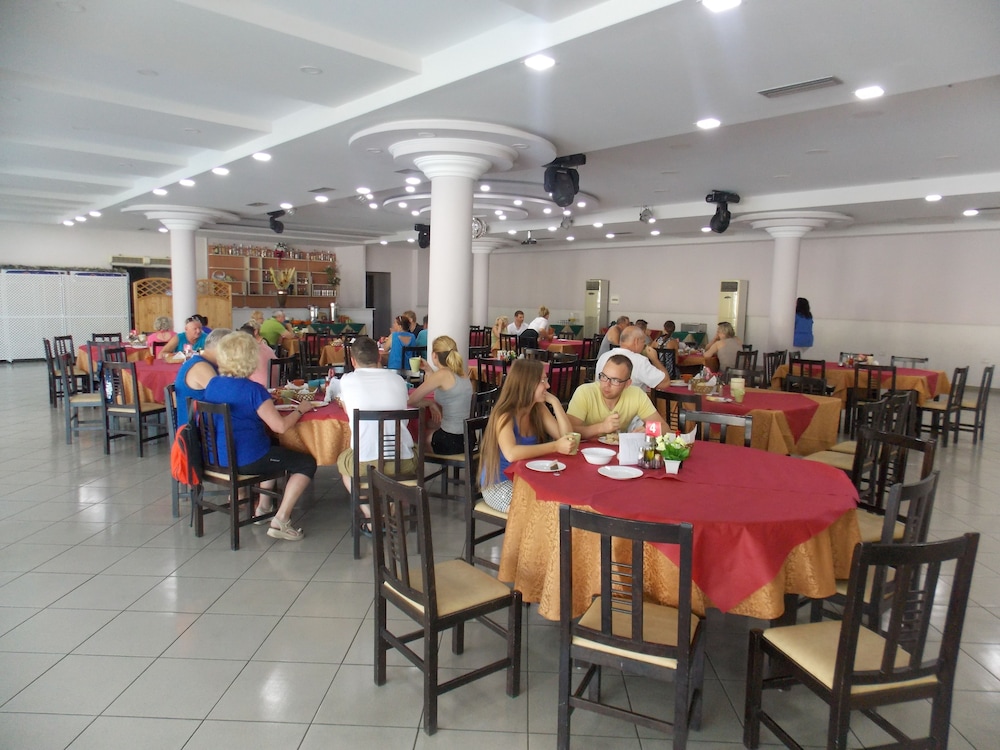 Mediterrane Hotel Sarande 32/51