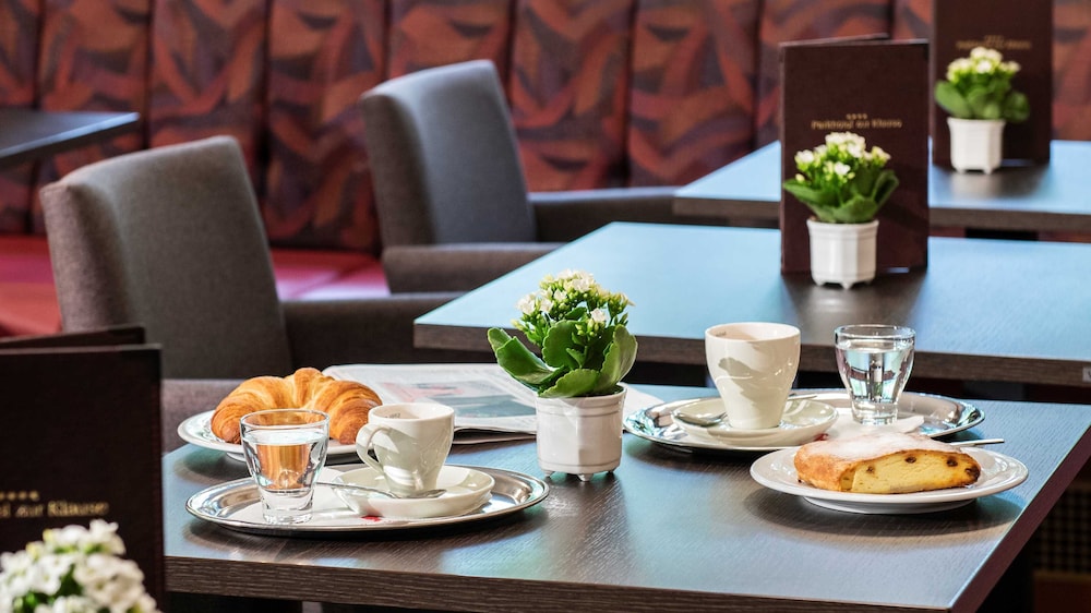 Parkhotel Zur Klause 49/57
