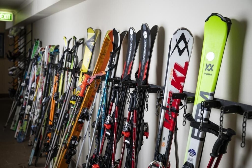 Boonoona Ski Lodge 30/50