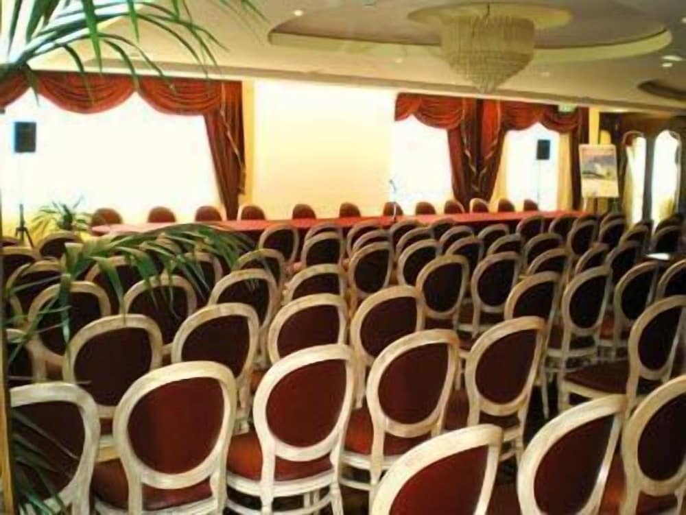 Grand Hotel Osman 38/39
