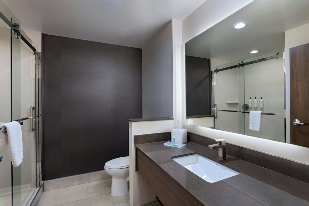 Fairfield By Marriott Inn & Suites Albuquerque Uptown 24/25