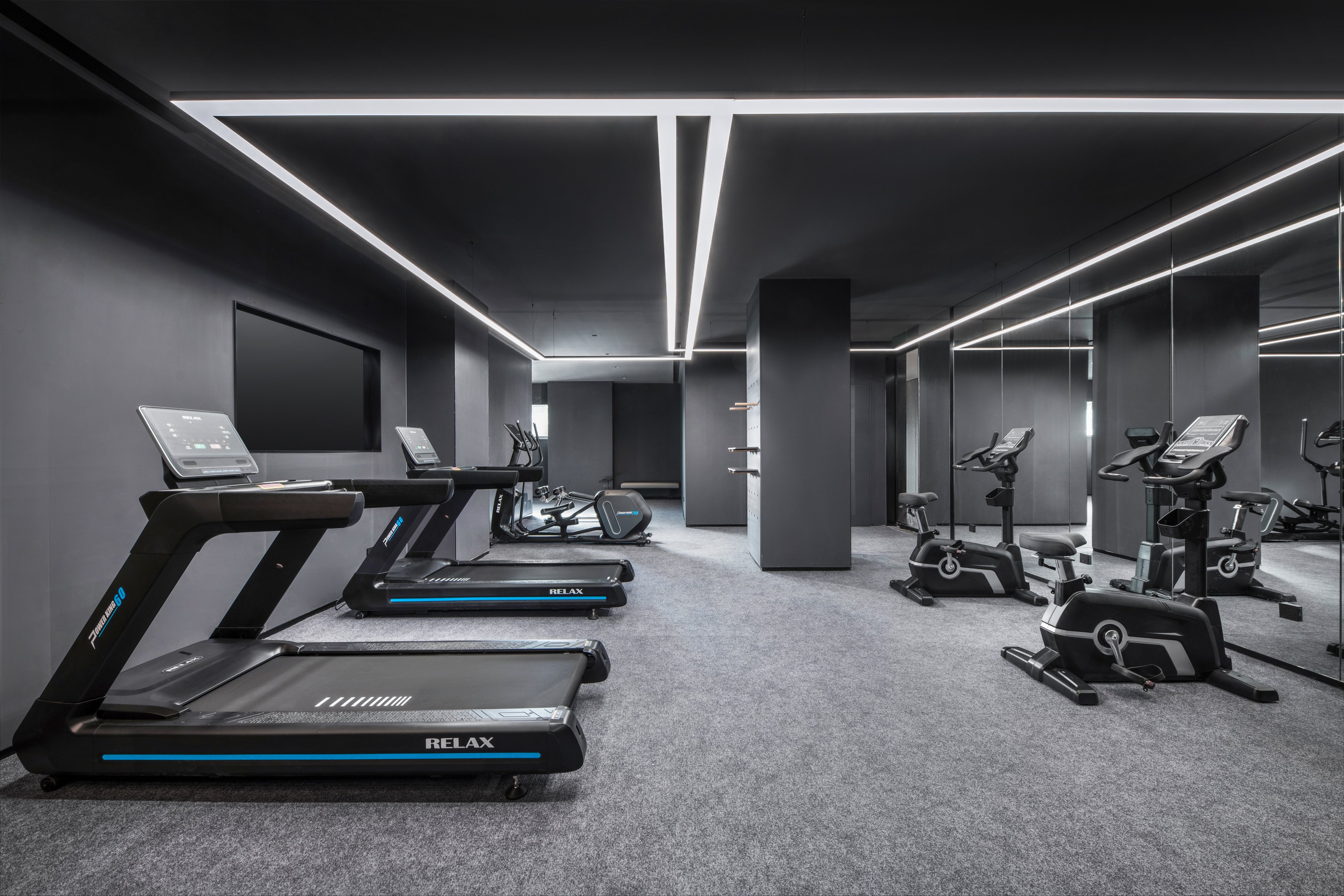 Holiday Inn Express Zhengzhou Garden Road 23/39