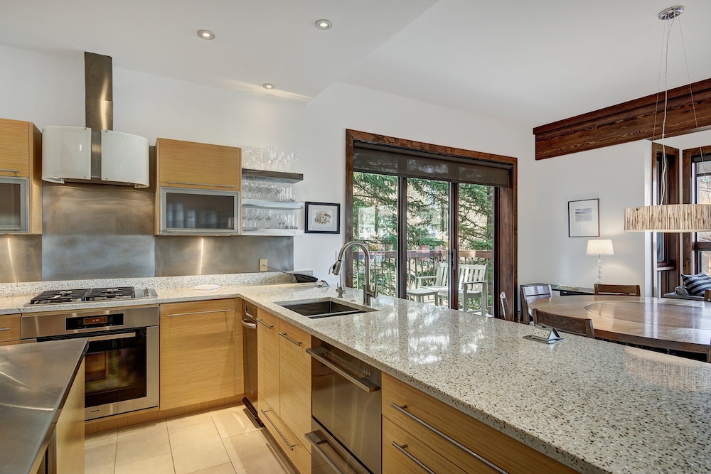 شقة سكنية بسرير كينج وسريرين فرديين بغرفتي نوم، Osprey At Beaver Creek Rock Resort 6/8