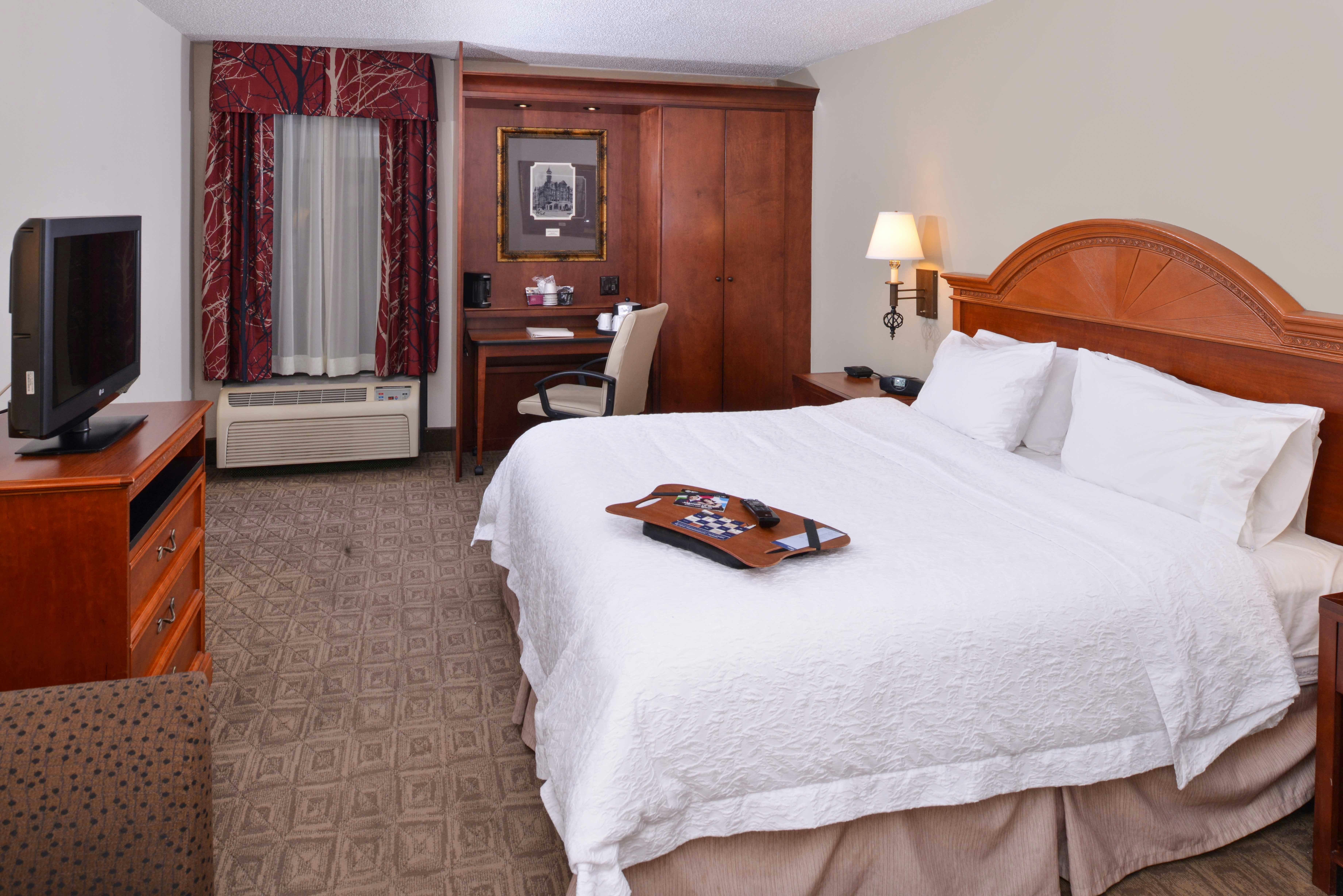 Hampton Inn Gadsden 12/56