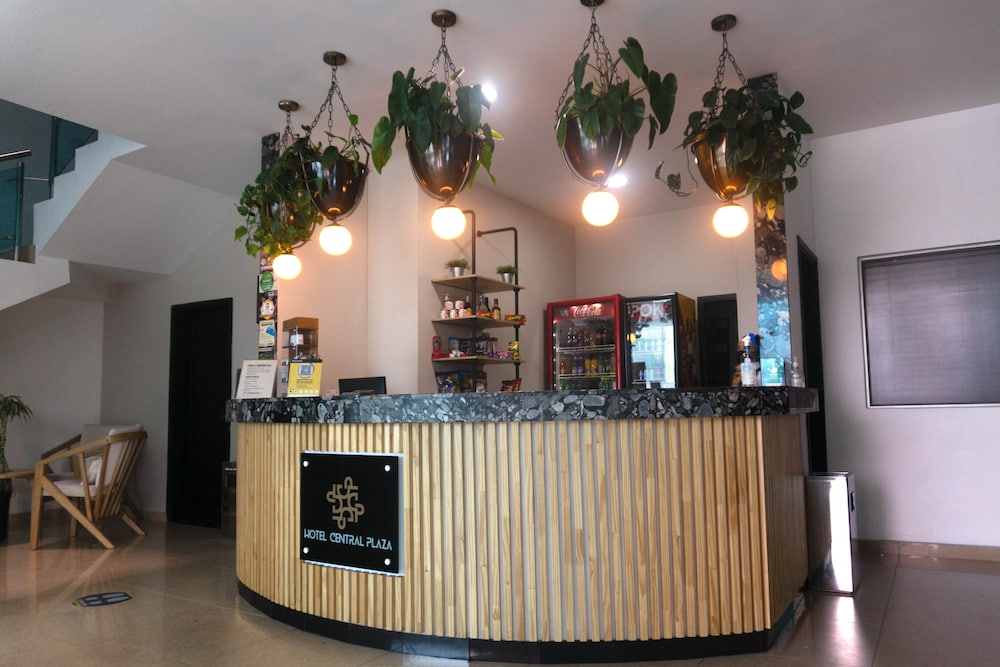 Hotel Central Plaza 3/35