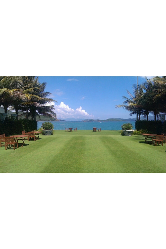 Diamond Bay Golf & Villas 27/41