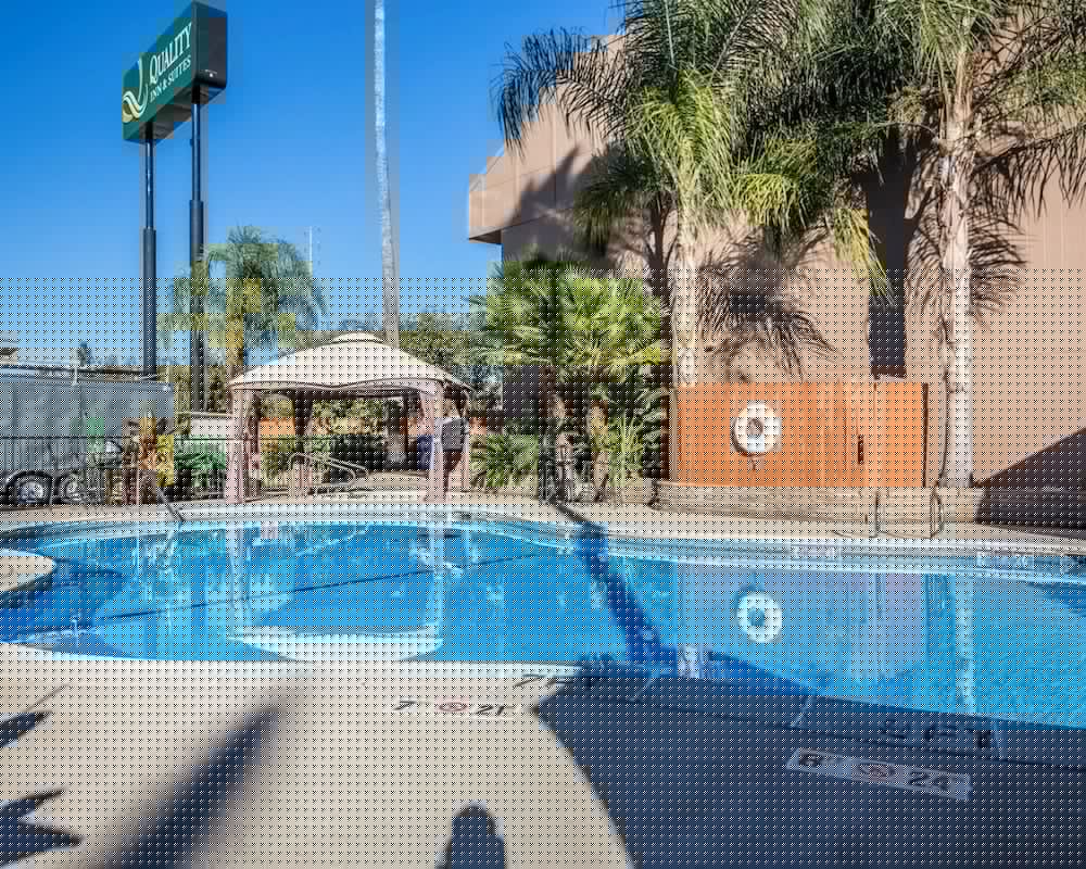 Quality Inn Suites Cameron Park 22/31
