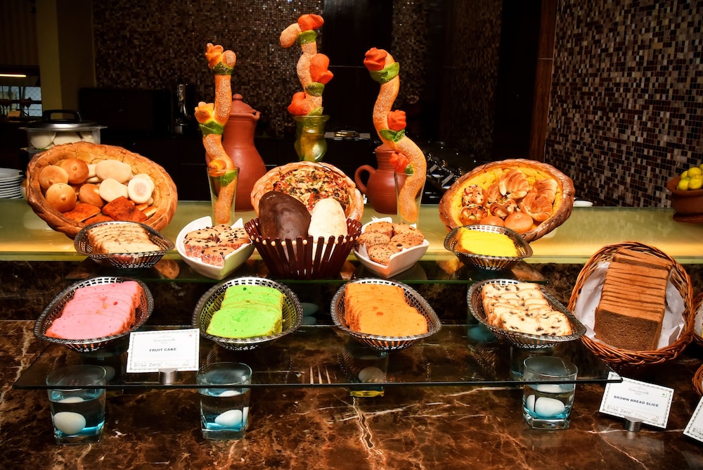 Gokulam Park Sabari Omr Hotel 16/33
