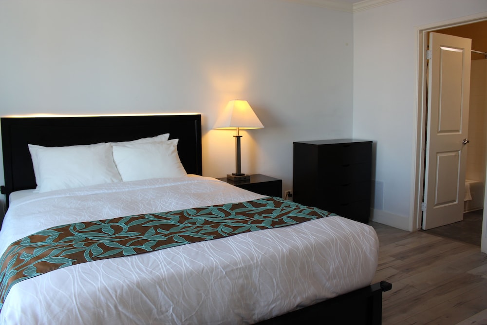 Hometel Suites 34/72