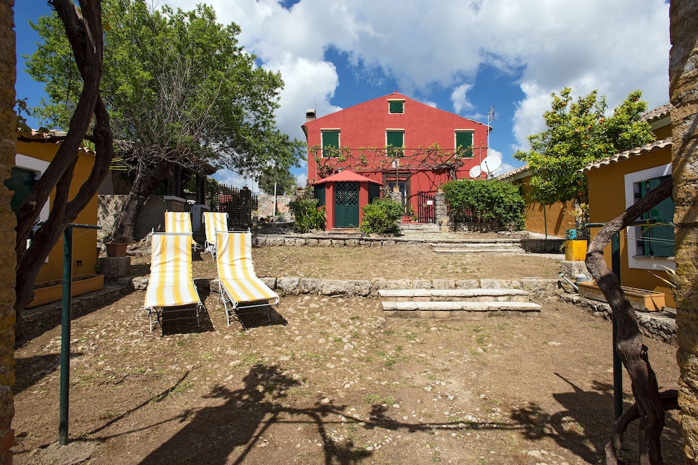 Fundana Villas Aparthotel 43/54