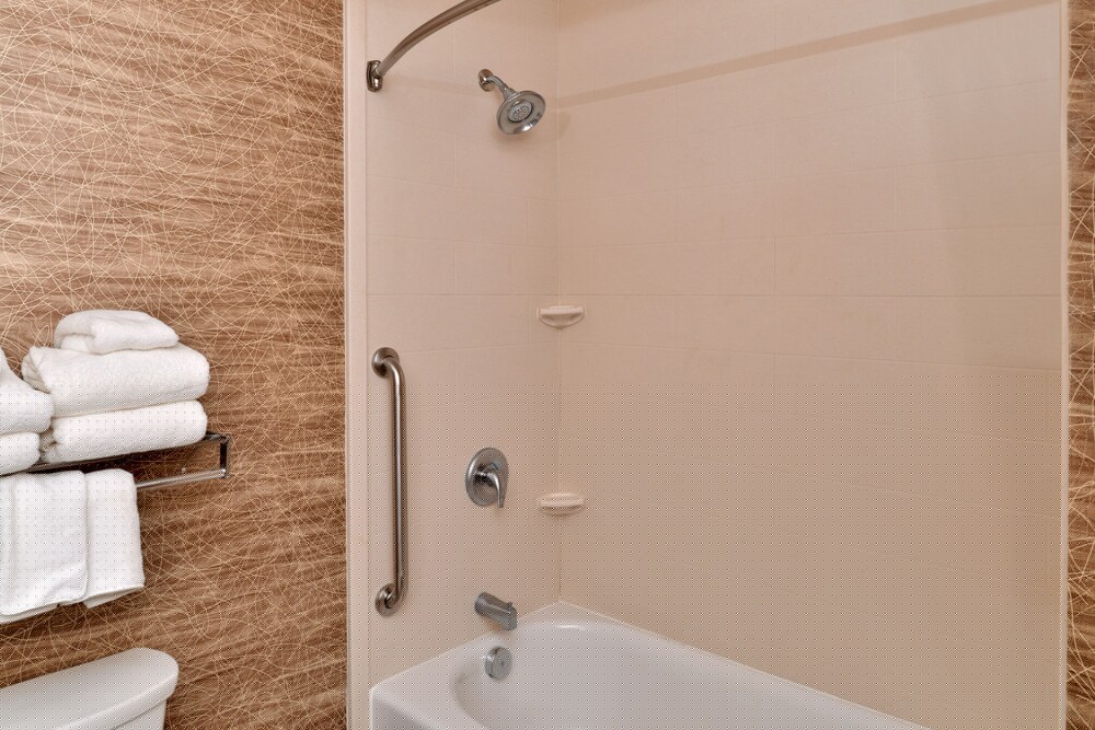 Holiday Inn Express And Suites Ironton 38/76