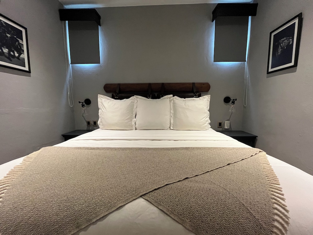 Hotel Origen 7/31