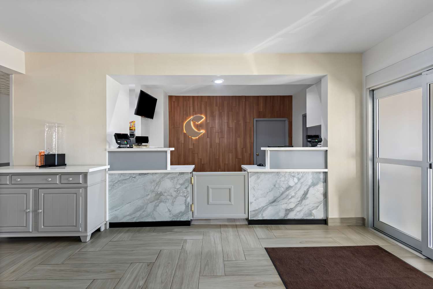Comfort Inn & Suites Mason City IA secondary