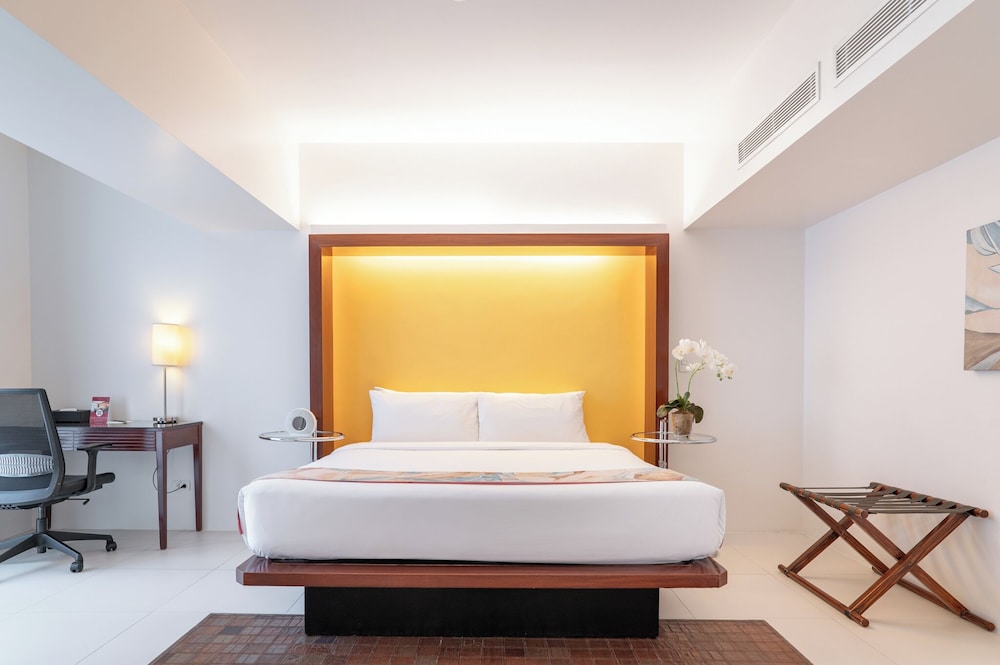 ANDALUCIA, JUNIOR SUITE