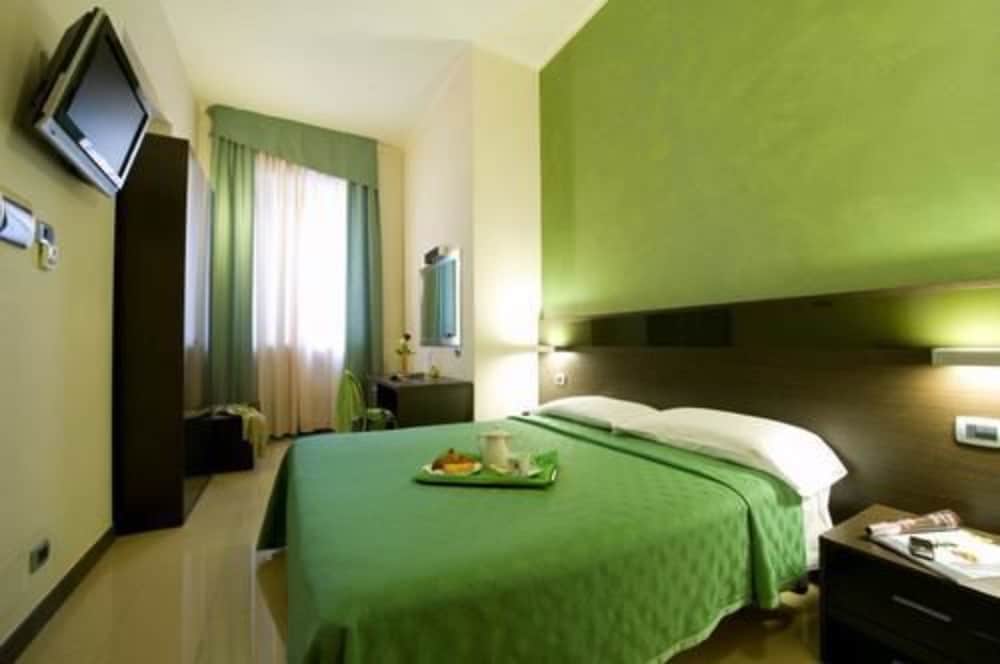 HOTEL IDEALE 28/44