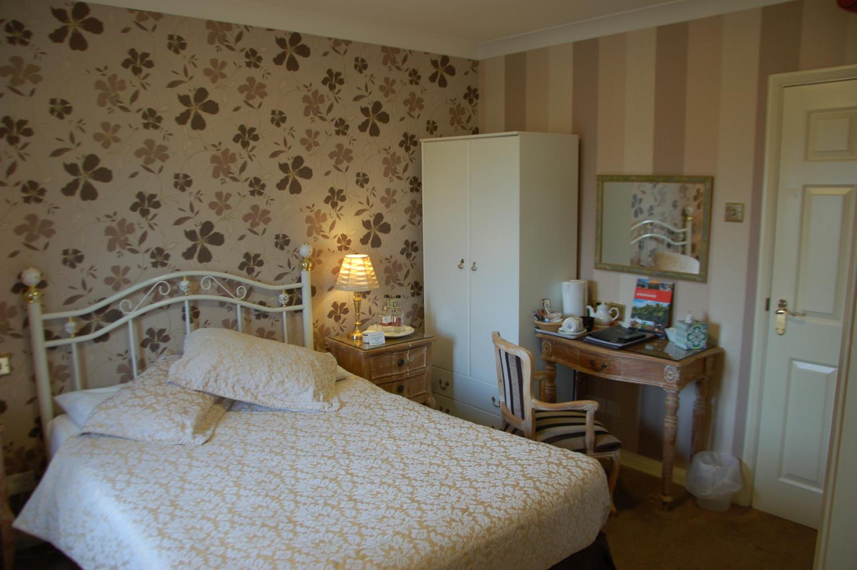 غرفة بزنس بسرير مزدوج، Albright Hussey Manor 2/8