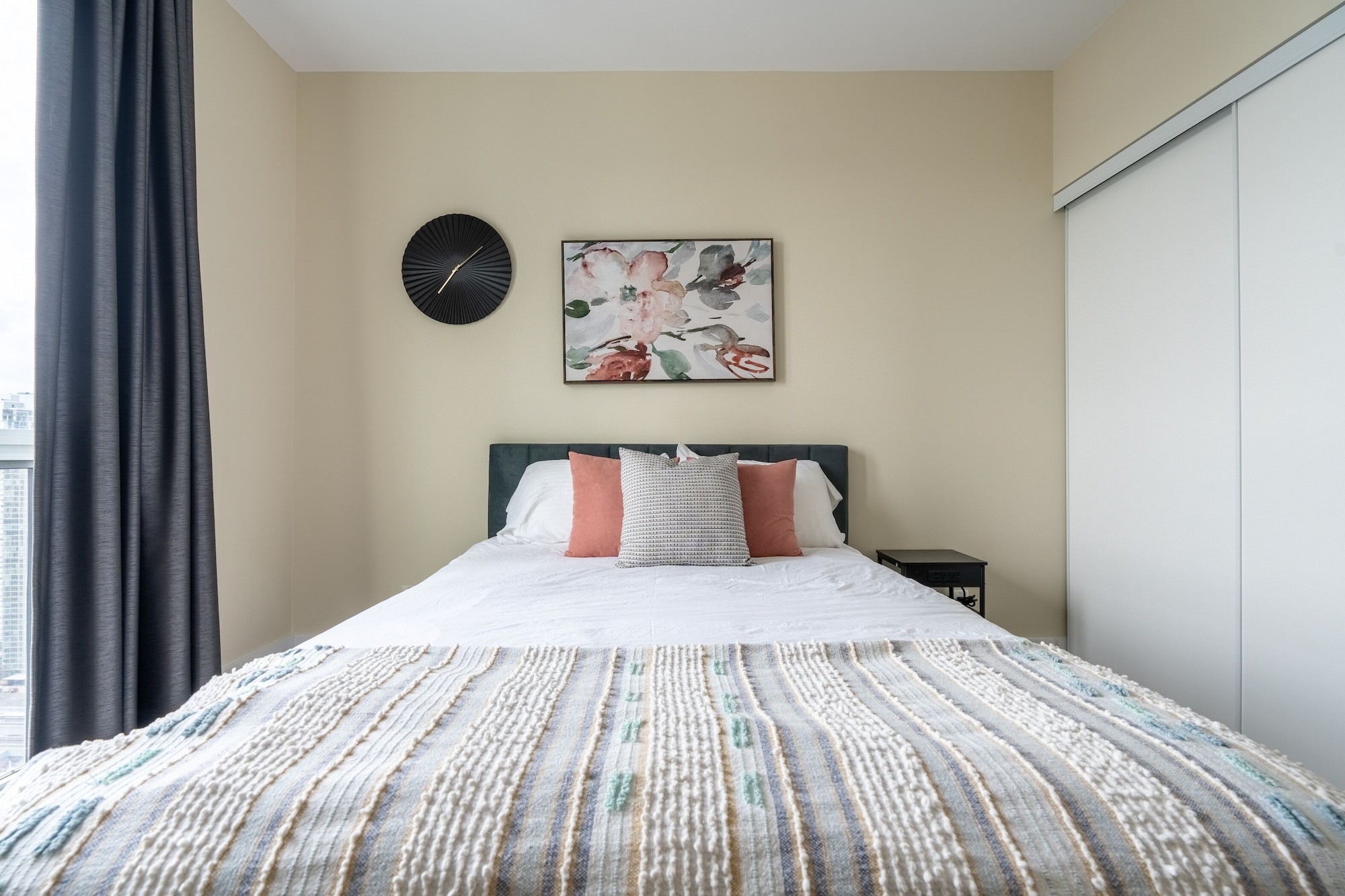 2 BEDROOMS, DESIGN, APARTMENT, LAKE VIEW, BALCONY