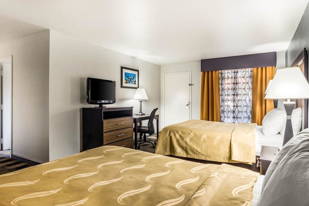 Quality Inn Near Six Flags 14/29