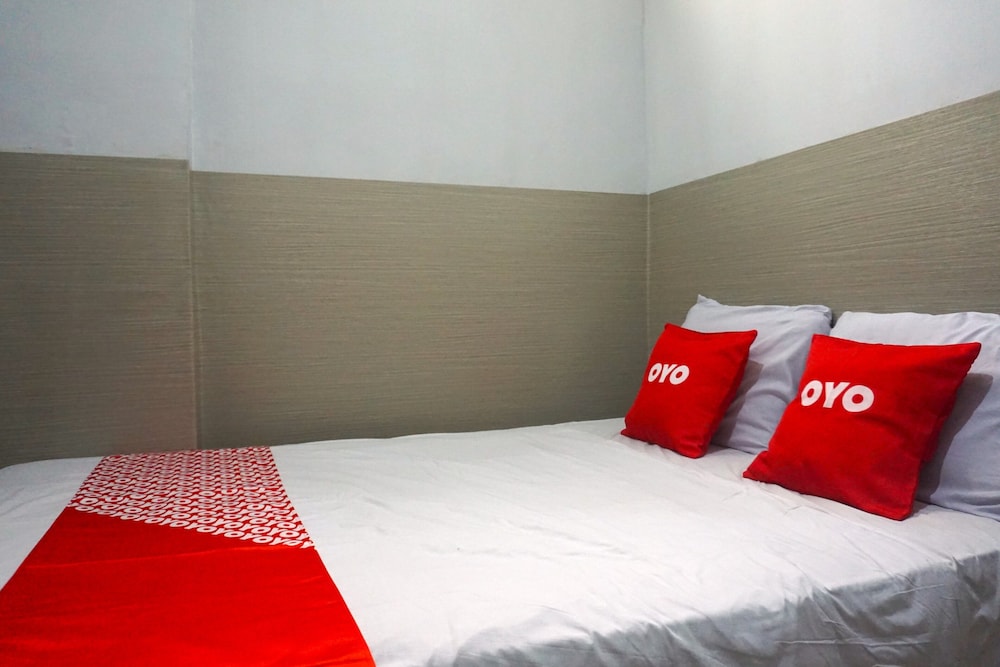 OYO 3952 Hotel C 18 Cibaduyut 9/25