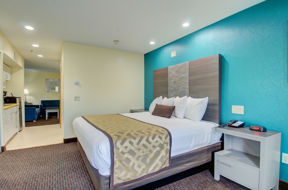 Baymont Inn And Suites Kingston Plymouth Bay 9/42