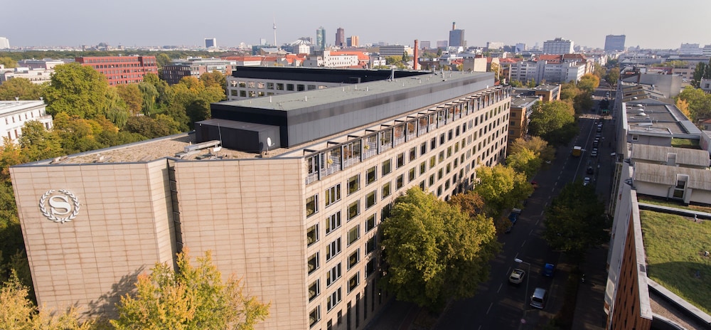 SHERATON BERLIN GRAND HOTEL ESPLANADE in BERLIN