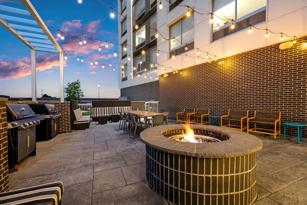 Tru by Hilton Madison East 44/57