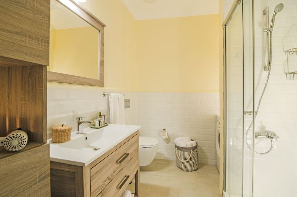 Rodina Suites 49/50