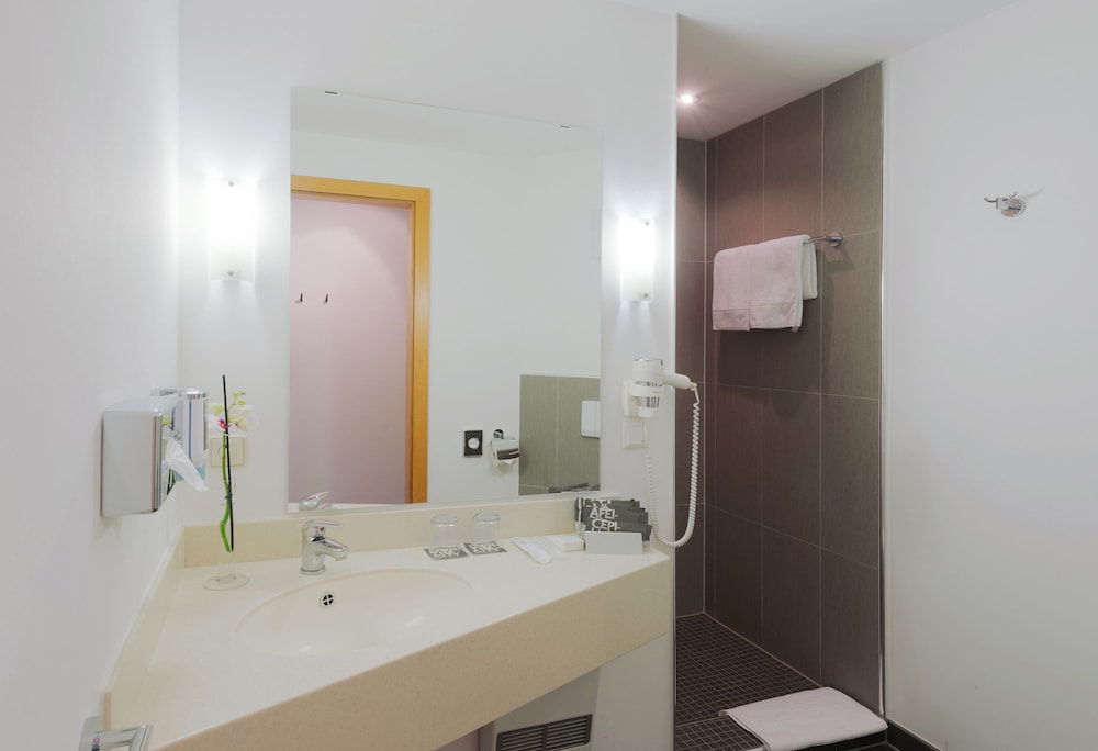 B&B HOTEL Krefeld-Sud 46/47