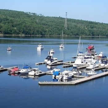 Fort Knox Park Inn 18/30