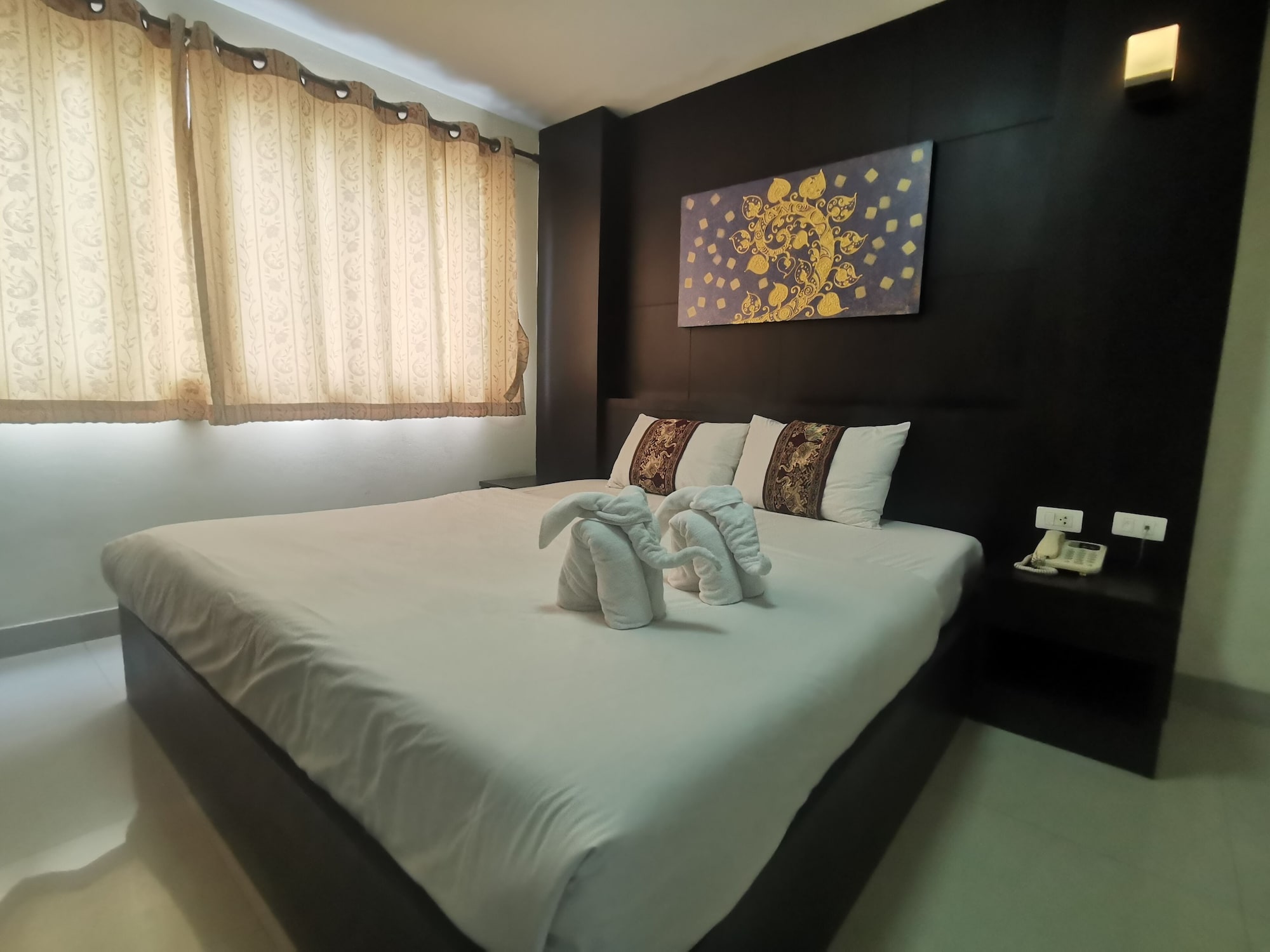 SUPERIOR, DOUBLE BED