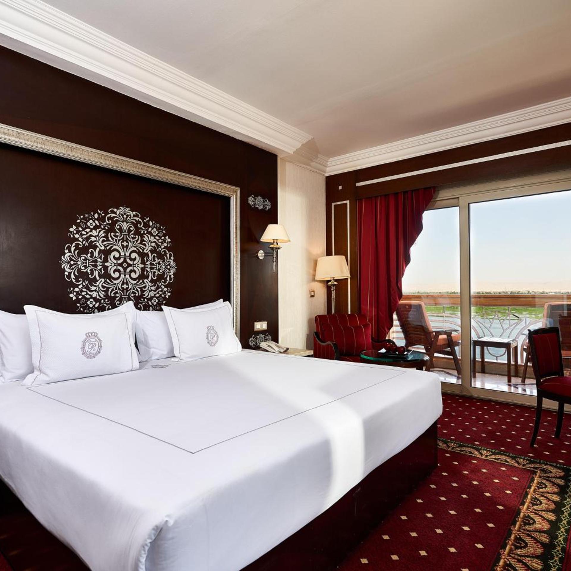 Ambassador, Suite, Double Bed