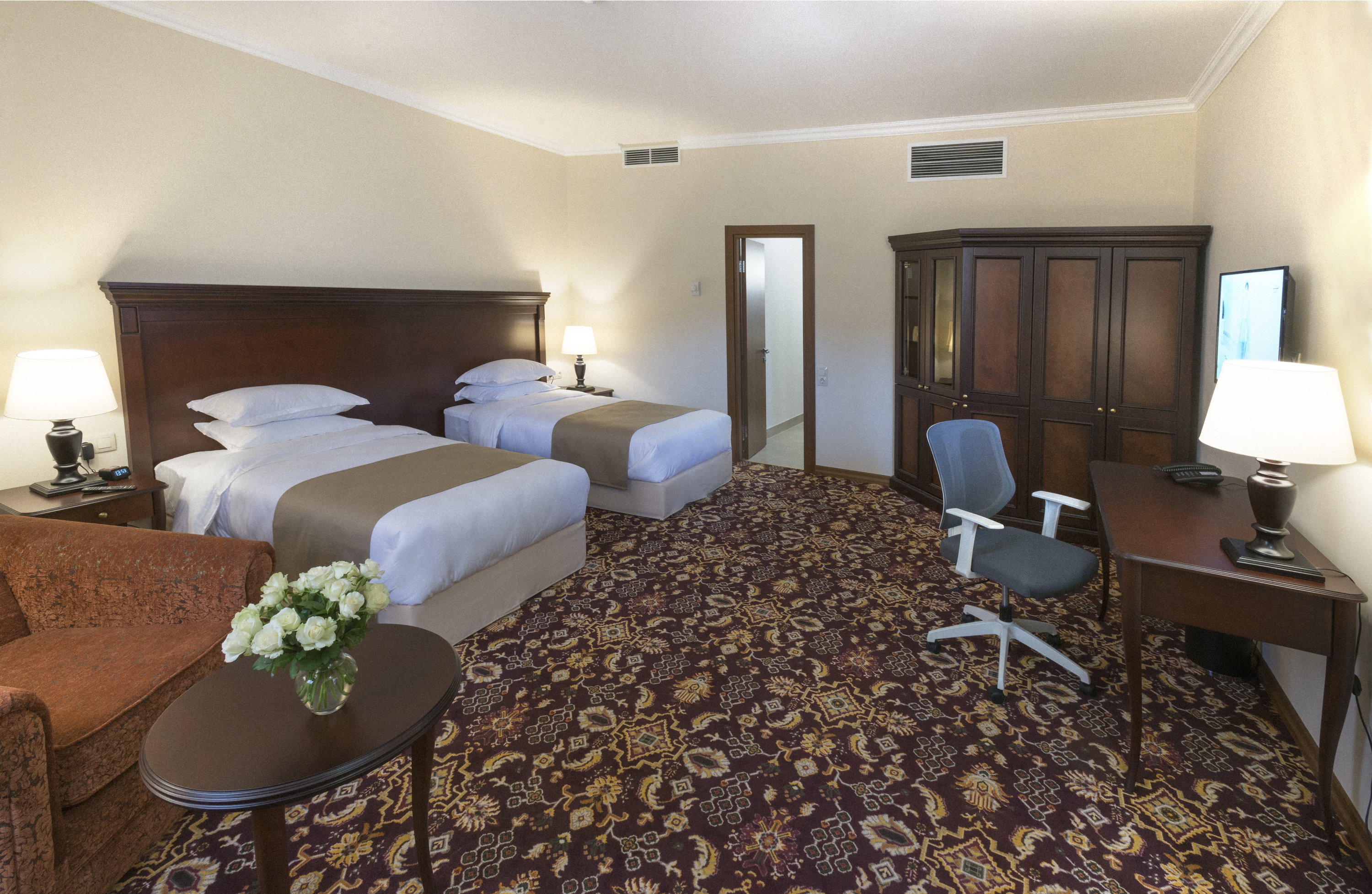 Ani Grand Hotel Yerevan 8/19